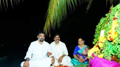 ಬಳ್ಳಾರಿ: ಗಣೇಶ ವಿಸರ್ಜನೆಯಲ್ಲಿ ರೆಡ್ಡಿ-ರಾಮುಲು ಕುಚುಕು ಗೆಳೆಯರ ಸಂಭ್ರಮ