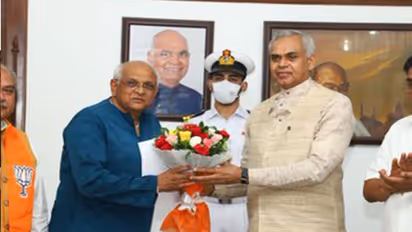 ಮೋದಿ ಅಚ್ಚರಿ : ಗುಜರಾತ್ ಸಂಪುಟದಲ್ಲಿ ಒಬ್ಬರೂ ಹಳೆ ಸಚಿವರಿಲ್ಲ!