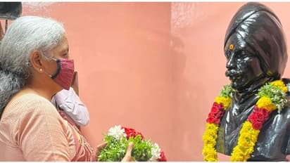 அதை நினைக்கும்போதே எனக்கு உள்ளம் நடுங்குகிறது.. பாரதியார் வீட்டில் நிர்மலா சீதாராமன் சொன்ன தகவல்!