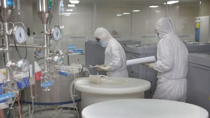 Viral Video: একা একা ৪ বছরের শিশু যাচ্ছে সিটিস্ক্যান করাতে, করোনা রুখতে কঠোর চিন সরকার