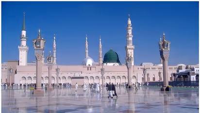 മദീന പള്ളിയില് നമസ്കരിക്കാന് ഇനി മുന്കൂര് അനുമതി വേണ്ട