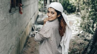 'കാണുന്നവരുടെ കണ്ണിലാണ് സൗന്ദര്യം'; ചിത്രങ്ങളുമായി ശ്രുതി രജനീകാന്ത്