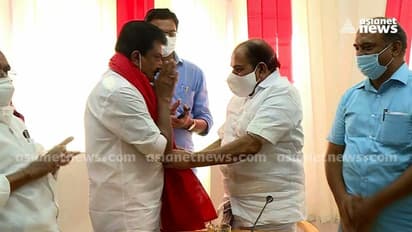 കോൺഗ്രസിൽ വീണ്ടും രാജി, കെപിസിസി ജനറൽ സെക്രട്ടറി ജി രതികുമാർ രാജിവച്ചു, സിപിഎമ്മിൽ ചേർന്നു