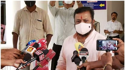 രാഷ്ട്രീയക്കാർ തന്നെ പാർട്ടി അധ്യക്ഷനാകണം; അധ്യക്ഷ സ്ഥാനത്തേക്കില്ലെന്നാവർത്തിച്ച് സുരേഷ് ഗോപി