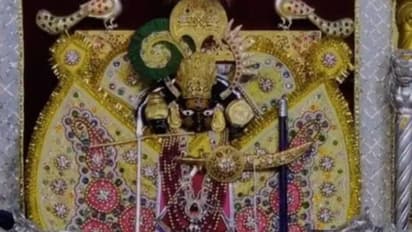 പണവും സ്വർണാഭരണങ്ങളും സ്വർണ ബിസ്ക്കറ്റും വരെ സമർപ്പിക്കപ്പെടുന്ന ഒരു ക്ഷേത്രം, കിട്ടുന്നത് കോടിക്കണക്കിന് രൂപ