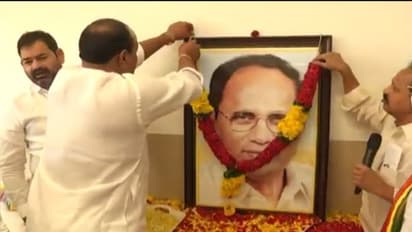 మాజీ స్పీకర్ కోడెల ద్వితీయ వర్ధంతి... నివాళి అర్పించిన అచ్చెన్నాయుడు