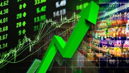 Union Budget 2022 : खुशी से खुला शेयर मार्केट, सेंसेक्स में 500 अंक की उछाल