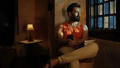 മലയാളത്തിലെ ആദ്യ ഹൈബ്രിഡ് റിലീസ് ആവാന്‍ പൃഥ്വിരാജിന്‍റെ 'ഭ്രമം'; തിയറ്ററുകളിലും ഒടിടിയിലും ഒരുമിച്ച്