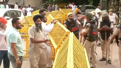 நாடு முழுவதும் வேலைநிறுத்தம்….. விவசாயிகளுக்கு ஆதரவாக கொட்டு மழையிலும் எதிர்க்கட்சிகள் போராட்டம்….