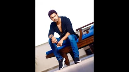 পবিত্র রমজানের শুরুতে নেটদুনিয়ায় ট্রোল যশ, রেহাই পেল না একরত্তি শিশুটিও