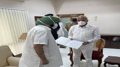 सिद्धू को anti-national कहने पर भड़के पूर्व DGP, कैप्टन पर ISI एजेंट के साथ relationship में रहने का आरोप