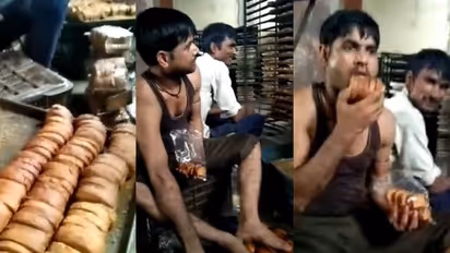 പാക് ചെയ്യും മുമ്പ് റസ്ക് നക്കിത്തുടക്കുന്നു, കാലിട്ടിളക്കുന്നു; ഞെട്ടിക്കുന്ന വീഡിയോ