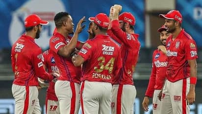 കഴിഞ്ഞ ഐപിഎല് സീസണില് കോടികളുടെ മൂല്യമുണ്ടായിരുന്ന താരം; ഇന്ന് നെറ്റ് ബൗളര് മാത്രം