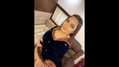 20 பொண்ணு மாதிரி இருக்கும் நடிகை குஷ்பு..!! விட்டா நயன்தாராவுக்கே டஃப் கொடுப்பாங்க போலயே..?