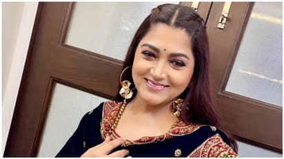 மீண்டும் இணைந்த சூப்பர் ஹிட் ஜோடி...ரஜினியுடனான புகைப்படத்தை பகிர்ந்த குஷ்பூ