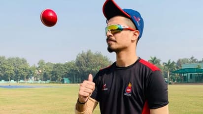 घरेलू क्रिकेट में धमाल मचा रहे हैं ऑल-राउंडर मोक्ष मुरगई, 7 साल की उम्र में इस खिलाड़ी से मिली थी प्रेरणा