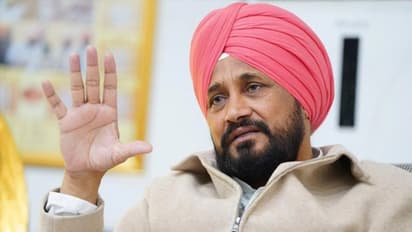 MeToo में फंसे..सिक्का उछाल करते फैसला, CM के लिए हाथी की सवारी, ऐसे हैं पंजाब के मुख्यमंत्री के विवाद