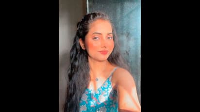 IPL 2021 - নগ্ন স্নানদৃশ্যেও স্বচ্ছন্দ, সিএসকে তারকার সঙ্গে কী প্রেম করছেন এই মারাঠি নায়িকা