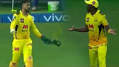 #IPL2021 தவறை தன்மேல் வச்சுகிட்டு பிராவோ மீது டென்சனான தோனி..! என் தப்பு என்ன இருக்குனு கேட்ட பிராவோ.. வீடியோ