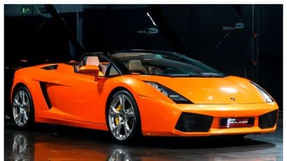 ಪಾರ್ಕಿಂಗ್ ಸಿಬ್ಬಂದಿಯ ನಿದ್ದೆಗೆಡಿಸಿದ ಲಕಲಕ ಲ್ಯಾಂಬೋರ್ಘಿನಿ: ಆಮೇಲೆ ಏನ್ ಮಾಡ್ದ ನೋಡಿ