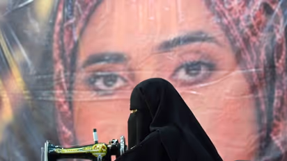 Women in Afghanistan: ಪುರುಷ ಜೊತೆಗಿದ್ದರಷ್ಟೇ ಅಫ್ಘನ್ ಸ್ತ್ರೀಯರಿಗೆ ದೂರ ಪ್ರಯಾಣ ಚಾನ್ಸ್!
