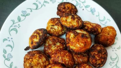 ஈவினிங் ஸ்னாக்ஸ் : "முட்டை வெஜிடேபிள் பணியாரம்" செய்யலாம் வாங்க!