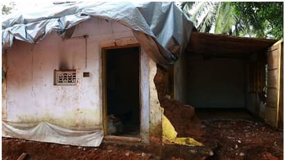 ബസ് മറിഞ്ഞ് വീട് തകര്ന്നു; എട്ട് മാസമായിട്ടും നഷ്ടപരിഹാരമില്ല, നിലംപൊത്താറായ വീട്ടില് കുടുംബം