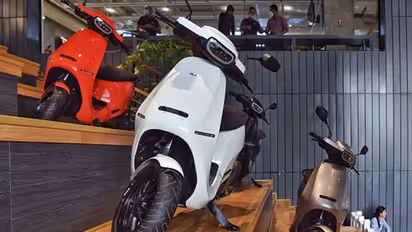 Electric 2 Wheeler Sales ಕೇಂದ್ರದ ಸಬ್ಸಿಡಿಯಿಂದ ಹೊಸ ದಾಖಲೆ ನಿರ್ಮಾಣ, ವಾರಕ್ಕೆ 5,000 ಟು ವ್ಹೀಲರ್ ಸೇಲ್!