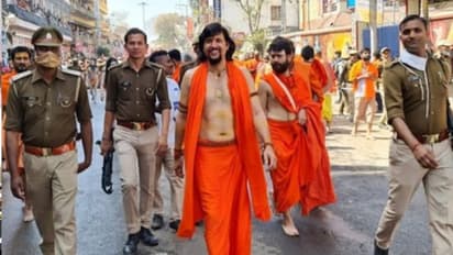 शिष्य पर शिकंजा: महंत की समाधि होते ही आनंद गिरि को 14 दिन के लिए भेजा जेल, कोर्ट में हुई हाथापाई