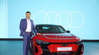 Electric car के लिए ये हैं बेस्ट ऑप्शन, देखें सबसे मंहगी से लेकर सबसे किफायती कार