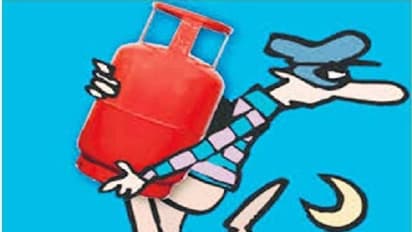 സി.ഐയുടെ വീട്ടിൽ മോഷണം; കാര്യമായി ഒന്നും തടയാതെ ഗ്യാസ് സിലണ്ടര് കൊണ്ടുപോയി കള്ളന്