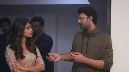 పూజా తీరుతో విసిగిపోయిన ప్రభాస్.. విబేధాలతో రొమాన్స్ పండించలేకున్న జంట,ఆపై యూనిట్ క్లారిటీ!