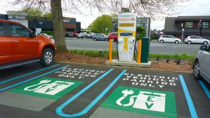 JSW Incentive ಹೊಸ ವರ್ಷದ ಬಂಪರ್ ಬೋನಸ್, ಎಲೆಕ್ಟ್ರಿಕ್ ಕಾರು ಖರೀದಿಸುವ ಉದ್ಯೋಗಿಗಳಿಗೆ 3 ಲಕ್ಷ ರೂ ಇನ್ಸೆಂಟೀವ್!