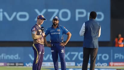IPL 2021 MI - KKR அணிகளில் கண்டிப்பாக அந்த அணி தான் பிளே ஆஃபிற்கு முன்னேறும்..! முன்னாள் வீரர் அதிரடி