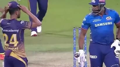 IPL 2021, KKR vs MI - পোলার্ডকে কিনা ভয় দেখালেন প্রসিদ্ধ, ক্যারিবিয়ান দৈত্যের জবাব ভাইরাল, দেখুন