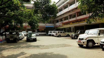 കോഴിക്കോട് താലൂക്കിലെ പ്രളയ ധനസഹായം; ജീവനക്കാരൻ തട്ടിയെടുത്തത് 97600 രൂപ,ഗുരുതര ക്രമക്കേട്