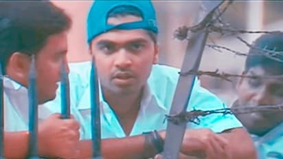 கணவனால் கைவிடப்பட்டு ஓலா டாக்சி ஓட்டும் சிம்பு பட நடிகை..!! உருக்கமான தகவலை வெளியிட்ட பிரபல நடிகர்..!!