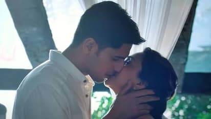 ফ্ললেস বিউটি কিয়ারা, শরীর জুড়ে উষ্ণতা আবেদন, বিটাউনের ট্রেন্ডিং স্টার সিদ্ধার্থ প্রেমিকা