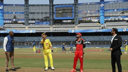IPL 2021: ಆರ್ಸಿಬಿ ವಿರುದ್ಧ ಟಾಸ್ ಗೆದ್ದ CSK, ಕೊಹ್ಲಿ ಸೈನ್ಯದಲ್ಲಿ ಮಹತ್ವದ ಬದಲಾವಣೆ!