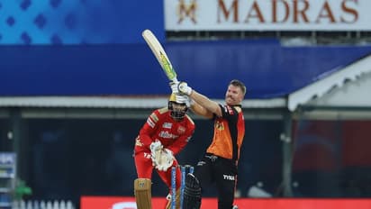 സണ്റൈസേഴ്സില് വാര്ണര് യുഗം അവസാനിക്കുന്നു? സൂചനകള് ഇങ്ങനെ