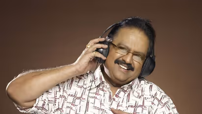 கடைசியாக அந்தக் குரலை ஒரே ஒருமுறை கேட்க காத்துக்கிடக்கும் ரசிகர்கள்….!