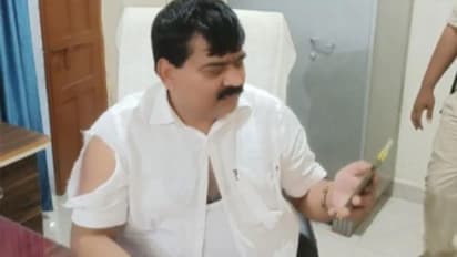 ಯು.ಪಿಯಲ್ಲಿ ಬಿಜೆಪಿ ಸಂಸದ ಮೇಲೆ ಕೈ ಕಾರ್ಯಕರ್ತರ ದಾಳಿ!