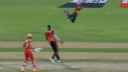 ഐപിഎല് 2021: പറന്നെടുത്ത് ജഗദീഷ സുചിത്; ഹൂഡയെ പുറത്താക്കാനെടുത്ത ക്യാച്ച് കാണാം- വൈറല് വീഡിയോ