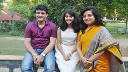 Daughters' Day 2021 - সৌরভের মেয়েও কি প্রেম করছেন, ১৯ বছরে কতটা বদলে গেলেন সানা, দেখুন