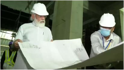 ప్రధాని నరేంద్ర మోడీ ఆకస్మిక తనిఖీ.. నూతన పార్లమెంటు నిర్మాణ పనుల పరిశీలన.. వీడియో ఇదే