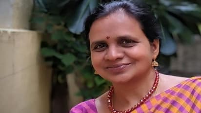 చంద్రకళ దీకొండ కవిత : నీ ధైర్యమే దైవం