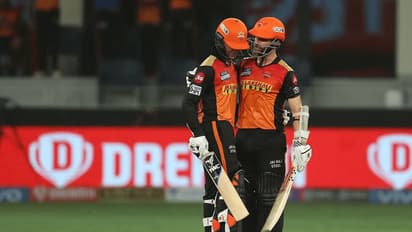 RCB vs SRH: 8வது ஓவரிலேயே இலக்கை அடித்து சன்ரைசர்ஸ் அணி அபார வெற்றி.. புள்ளி பட்டியலில் 2ம் இடம்