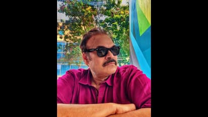 ఇంత లేటా ఇప్పటికే దిగిపోవాల్సింది కదా... నాగబాబు నోటికి తాళం వేసింది ఎవరు? అన్నయ్యా, తమ్ముడా?