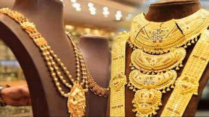 Gold, Silver Price Today: పెరుగుతున్న బంగారం, తగ్గుతున్న వెండి ధర, మే 25న గోల్డ్, సిల్వర్ రేట్స్ ఇవే...