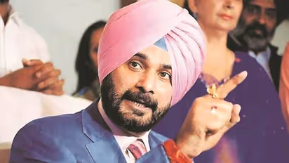 Navjot Singh Sidhu not part of Channi's 'jatha' travelling to Kartarpur today, to visit on Nov 20